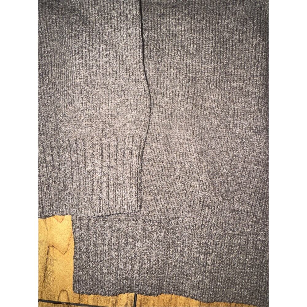 H&M Knotted Sweater Toupe Large 22x25 Relaxed Fit Preppy - Picture 2 of 4
